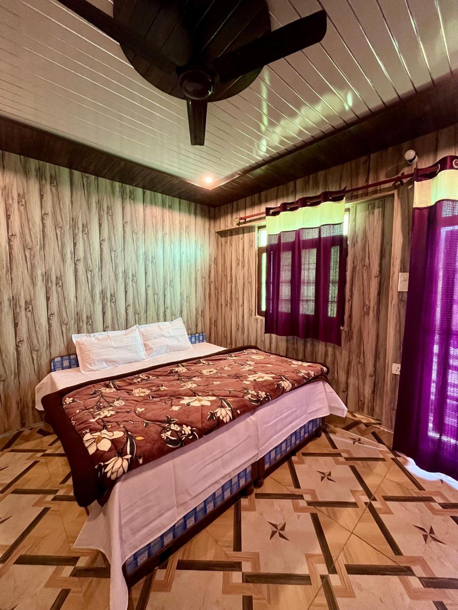 Astha Guest House Gopeshwar ภายนอก รูปภาพ