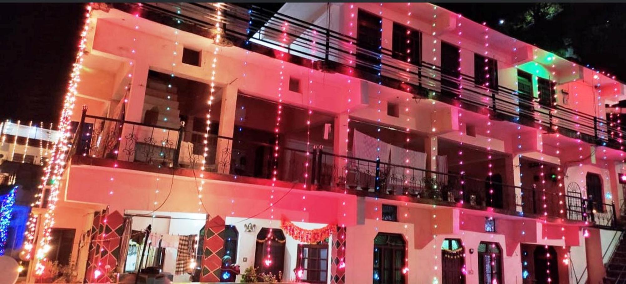 Astha Guest House Gopeshwar ภายนอก รูปภาพ