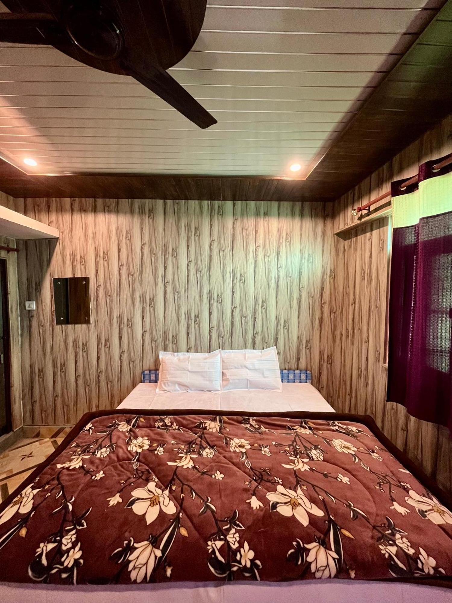 Astha Guest House Gopeshwar ภายนอก รูปภาพ